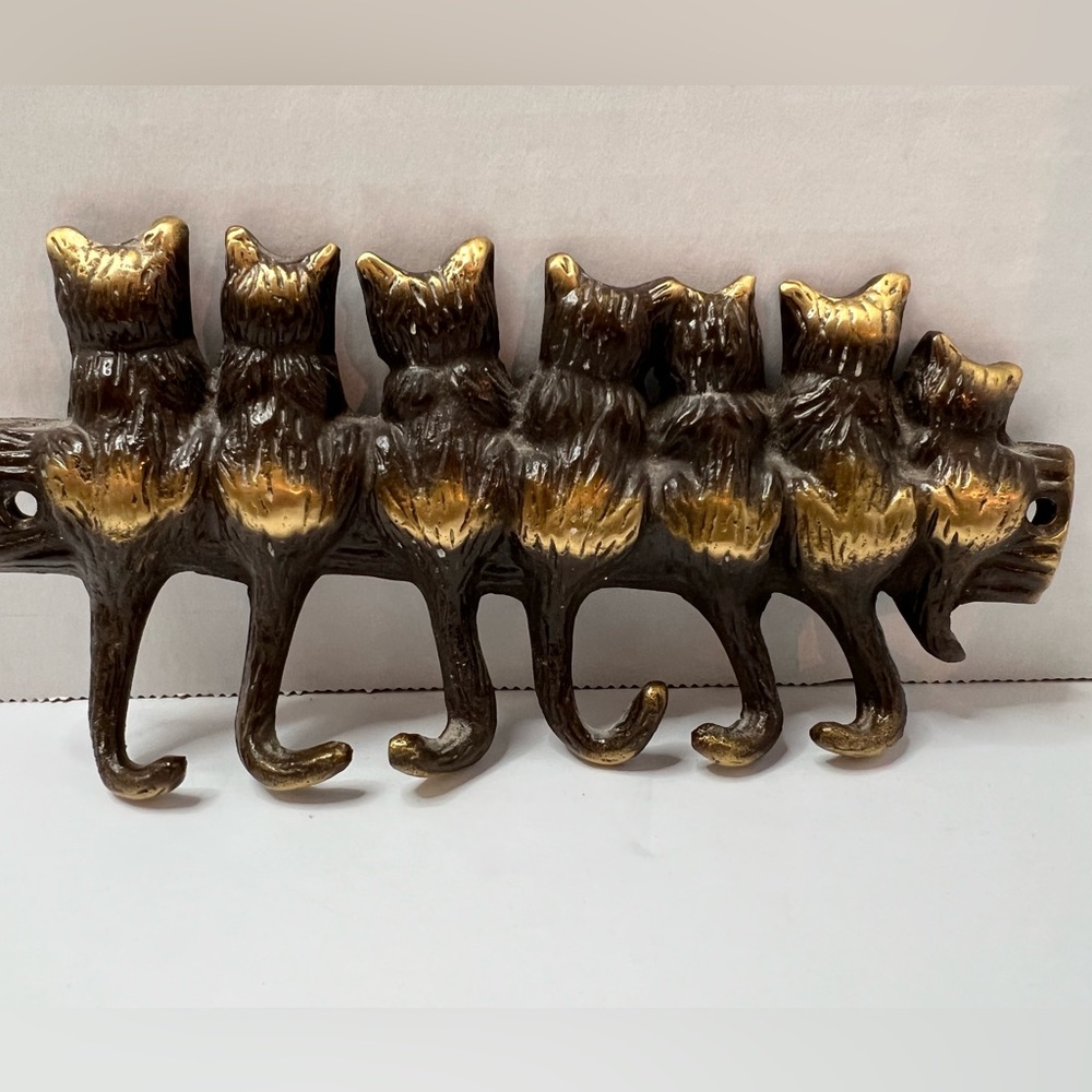Vintage Solid Brass Cat Tails Key Holder 6 Hooks Kitten Wall Mount Solid Piece